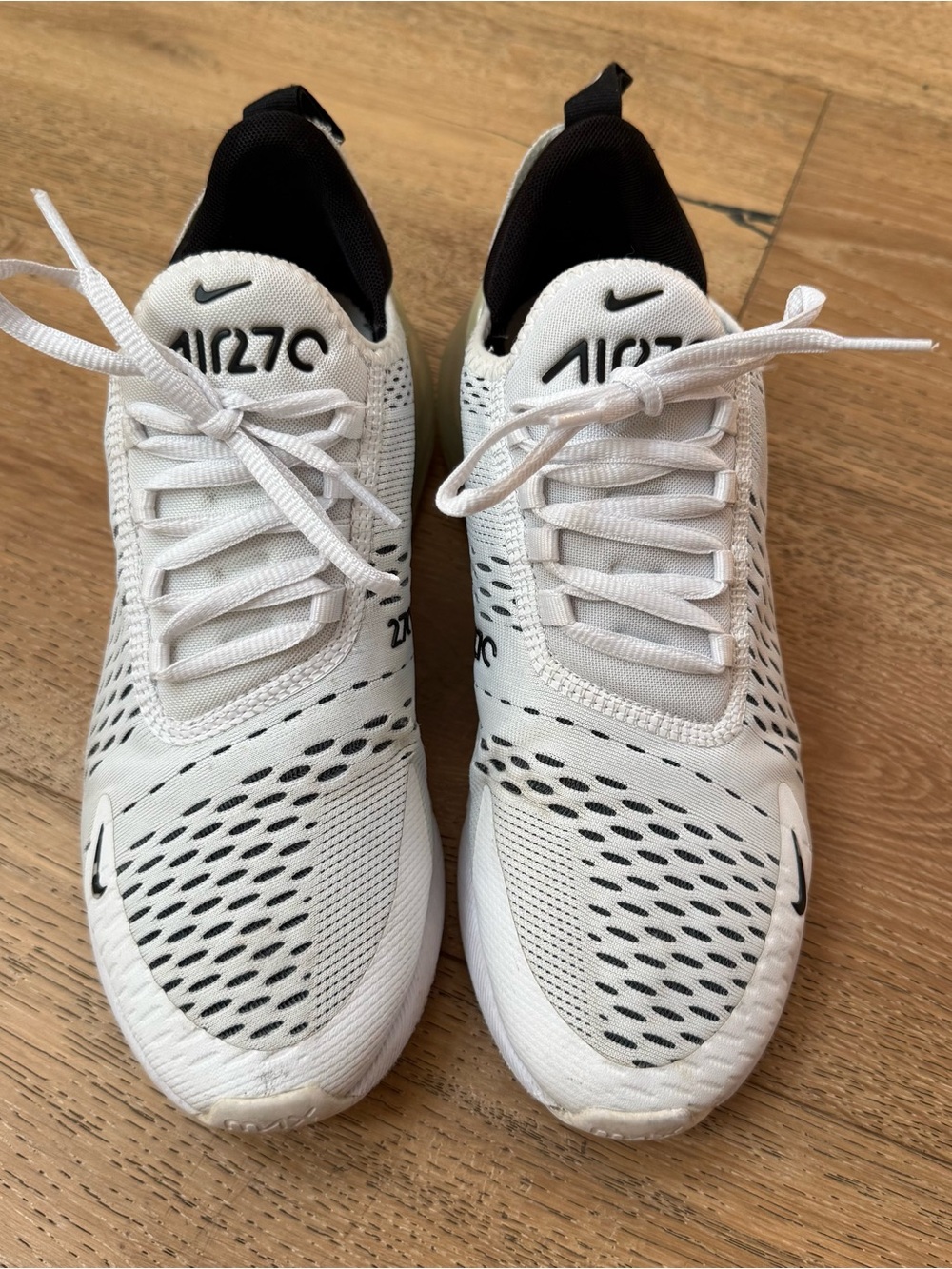 Nike White & Black Air 270 Running Sneakers Women’s Size 9 - Picture 3 of 10